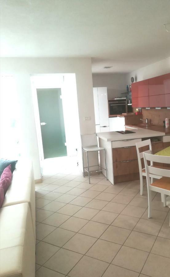 Apartma Zalka Izola Esterno foto