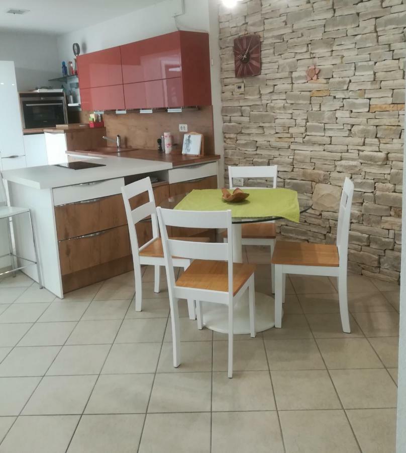 Apartma Zalka Izola Esterno foto