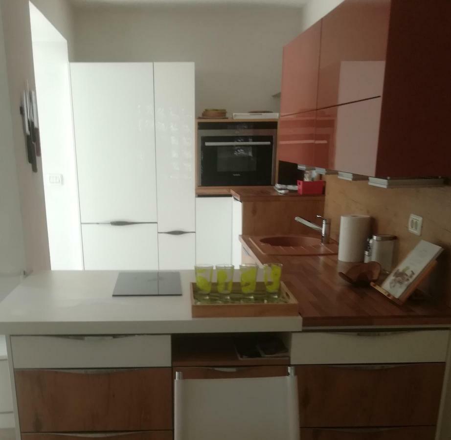 Apartma Zalka Izola Esterno foto
