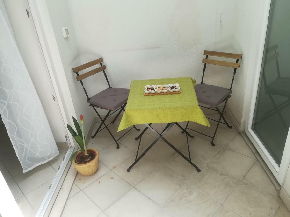 Apartma Zalka Izola Esterno foto