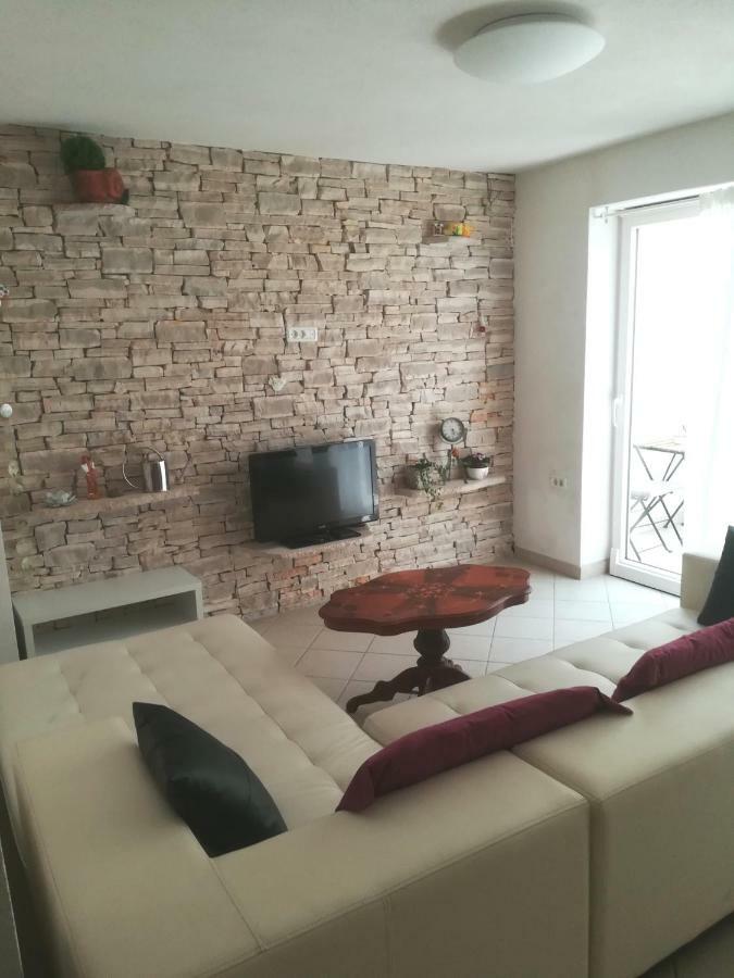Apartma Zalka Izola Esterno foto