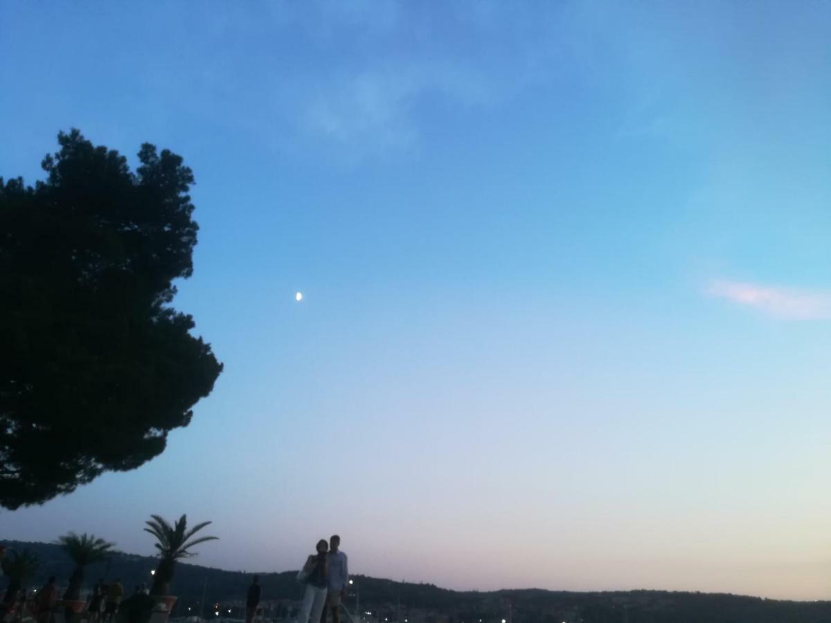 Apartma Zalka Izola Esterno foto
